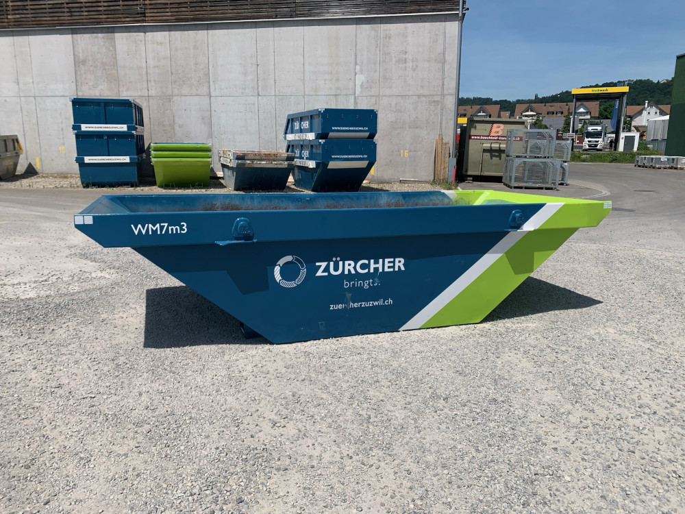 Mulde von Zuercherzuzwil auf einem Vorplatz